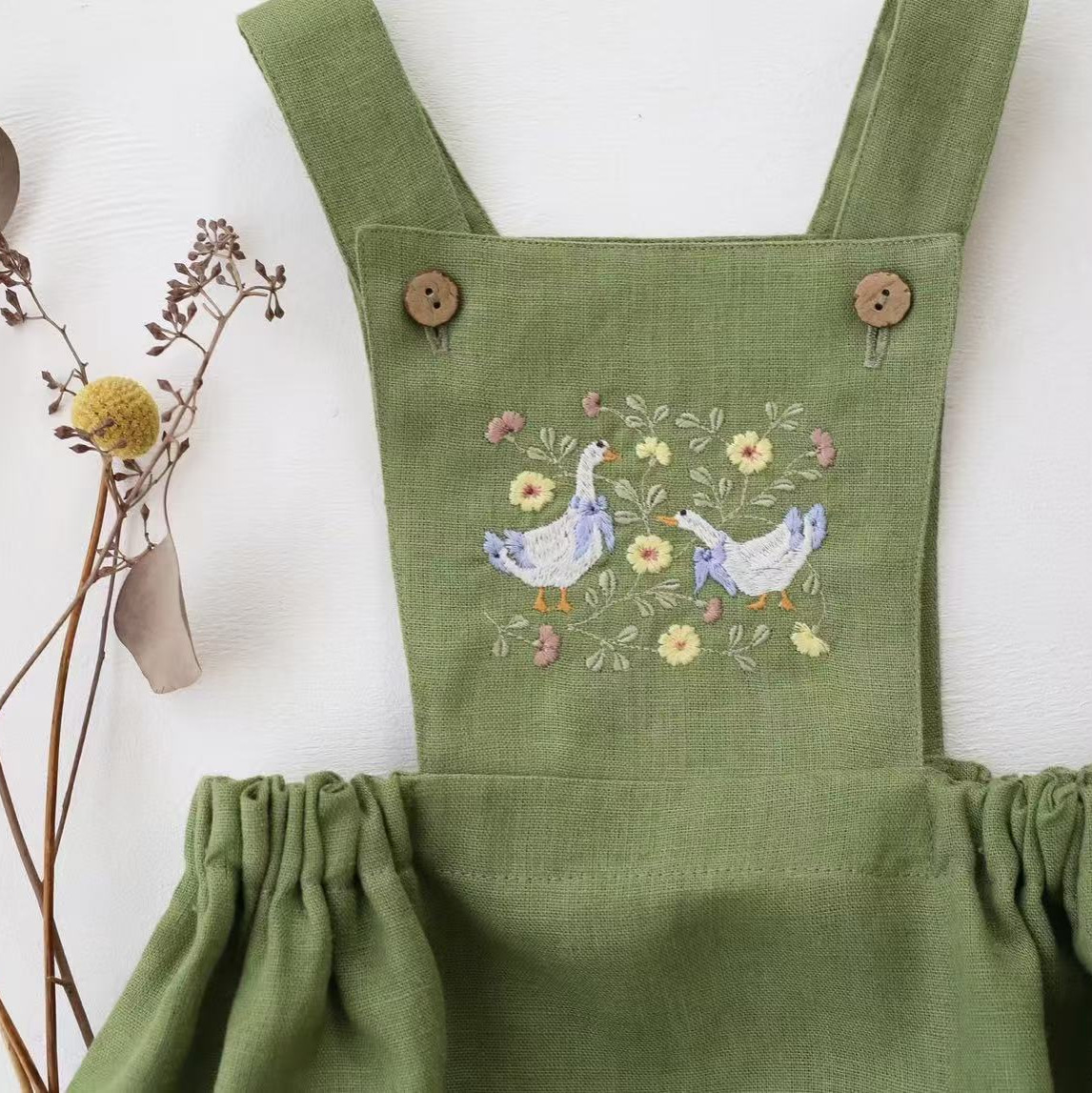 Kombinezon niemowlęcy w stylu  – Baby Summer Linen Sleeveless Jumpsuit recenzja i cena