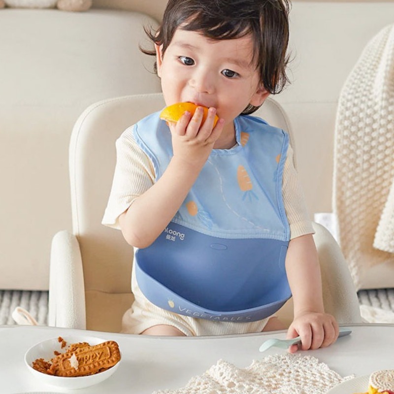 Śliniaki dziecięce wodoodporne – Waterproof Baby Bibs Silicone recenzja i cena